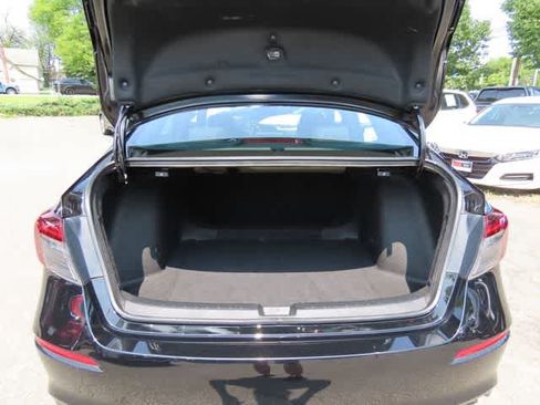 Used 2025 Honda Civic Sport image 11