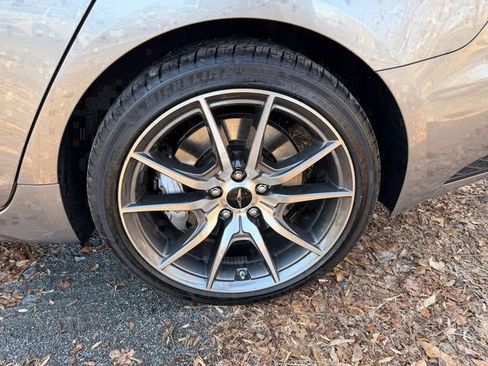 Used 2026 Genesis G70 2.5T image 6