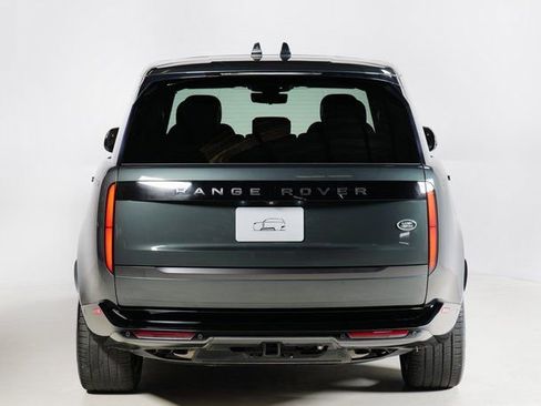 Used 2023 Land Rover Range Rover SE image 7
