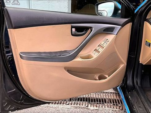 Used 2013 Hyundai Elantra GLS FWD image 17