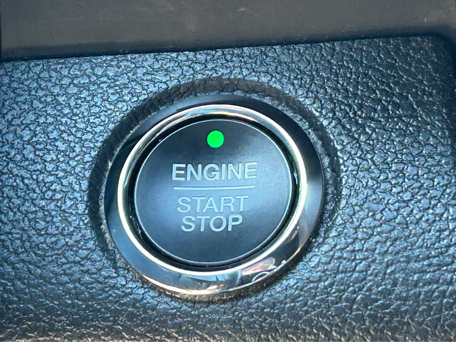 Used 2019 Ford Expedition XLT w/ Equipment Group 202A AWD/4WD image 30