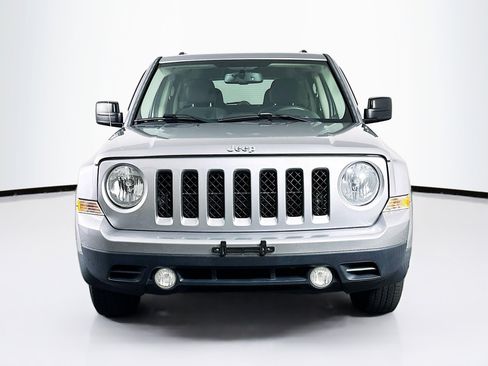 Used 2016 Jeep Patriot Sport w/ Power Value Group FWD image 2
