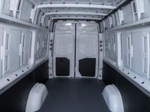 New 2026 Mercedes-Benz Sprinter 2500 image 13