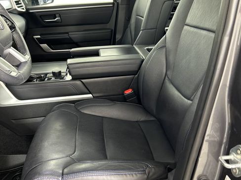 Used 2025 Toyota Tundra Platinum AWD/4WD image 14