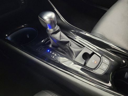 Used 2019 Toyota C-HR Limited FWD image 26