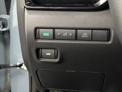 Used 2024 Nissan Sentra SV w/ Trunk Package FWD image 22