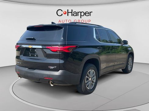 Used 2023 Chevrolet Traverse LT w/ Rear Camera Mirror Package AWD/4WD image 3