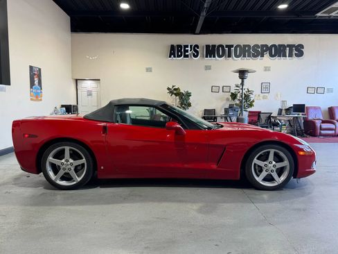 Used 2006 Chevrolet Corvette Convertible w/ Preferred Equipment Group RWD image 5