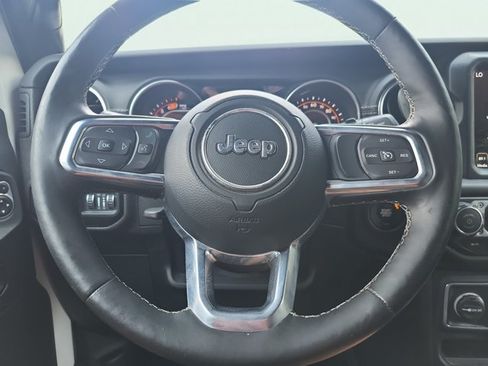 Used 2020 Jeep Wrangler Unlimited Sahara AWD/4WD image 26