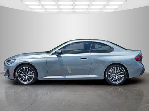 Used 2025 BMW 230i xDrive Coupe w/ Convenience Package image 3