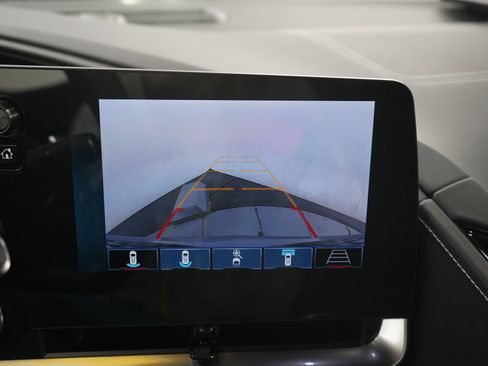 Used 2025 Chevrolet Corvette Stingray w/ Z51 Performance Package image 15