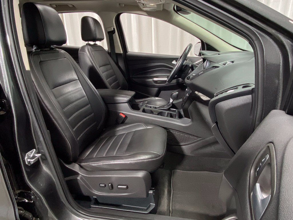 Used 2017 Ford Escape Titanium AWD/4WD image 30