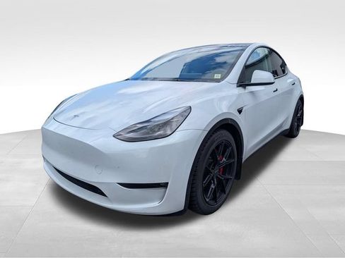 Used 2023 Tesla Model Y Performance AWD/4WD image 3
