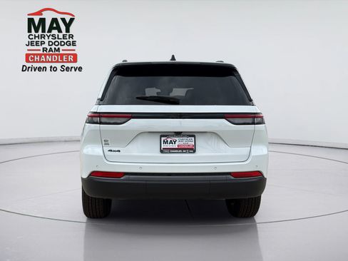 New 2026 Jeep Grand Cherokee Altitude AWD/4WD image 6