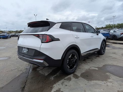 New 2026 Kia Sportage EX FWD image 8