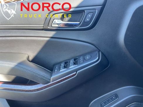 Used 2019 GMC Yukon XL SLT image 19