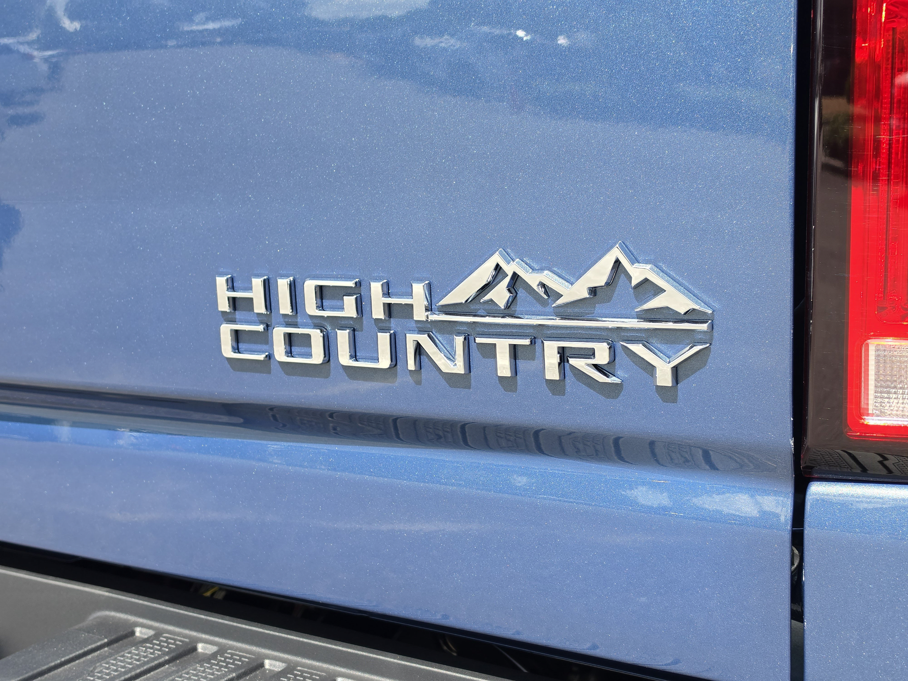 New 2026 Chevrolet Silverado 2500 High Country w/ Technology Package AWD/4WD image 16