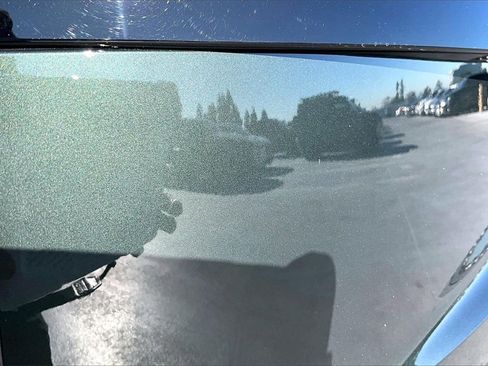 New 2025 Land Rover Range Rover SE image 9