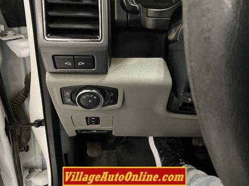Used 2022 Ford F250 XLT w/ XLT Value Package AWD/4WD image 18