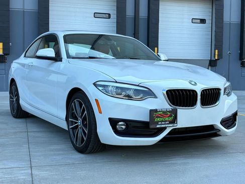 Used 2018 BMW 230i xDrive Coupe AWD/4WD image 8