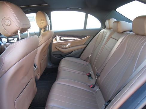 Used 2021 Mercedes-Benz E 350 4MATIC Sedan image 15
