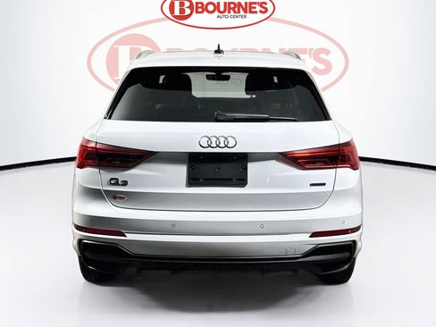 Used 2024 Audi Q3 2.0T Premium image 9