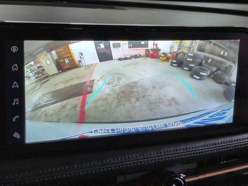 Used 2024 Nissan Ariya FWD image 19