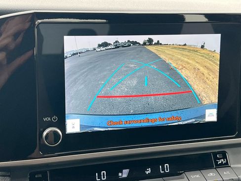 Used 2025 Toyota Camry SE FWD image 18