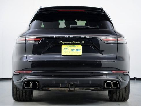 Used 2021 Porsche Cayenne Turbo S image 11