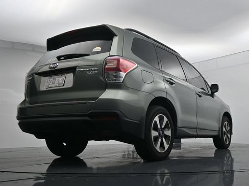 Used 2017 Subaru Forester 2.5i Premium w/ Protection Package #1 AWD/4WD image 22