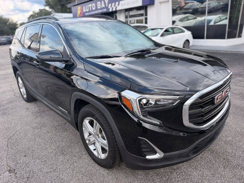 Used 2020 GMC Terrain SLE w/ Driver Convenience Package FWD image 4