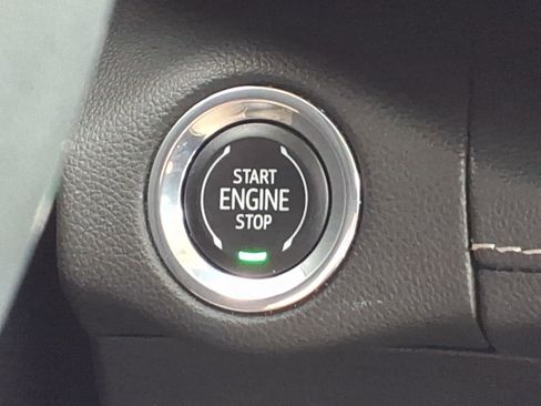 Used 2023 Buick Envision Essence w/ Sport Touring Package image 20