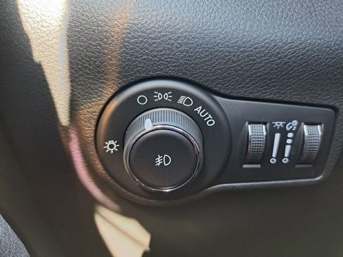 New 2026 Jeep Compass Latitude image 15