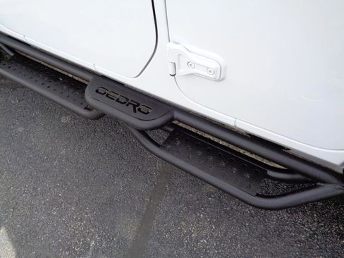 Used 2022 Jeep Wrangler Unlimited Sport AWD/4WD image 10