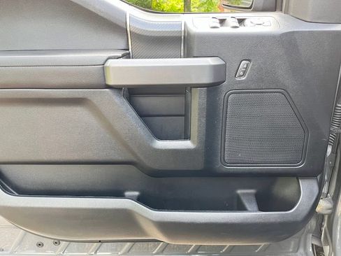 Used 2018 Ford F150 XLT w/ Equipment Group 302A Luxury AWD/4WD image 6