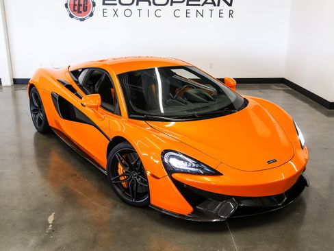 Used 2016 McLaren 570S Coupe RWD image 3