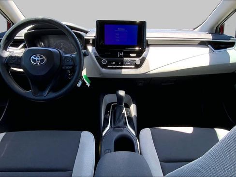 Used 2026 Toyota Corolla LE FWD image 15