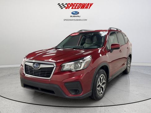 Used 2020 Subaru Forester Premium image 3