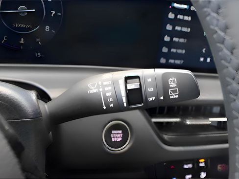 New 2026 Kia Seltos SX image 16