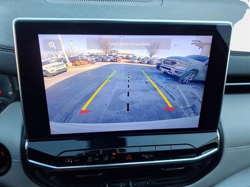 Used 2024 Jeep Compass Limited image 21