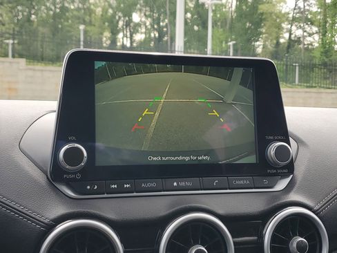 Used 2025 Nissan Sentra SV image 23