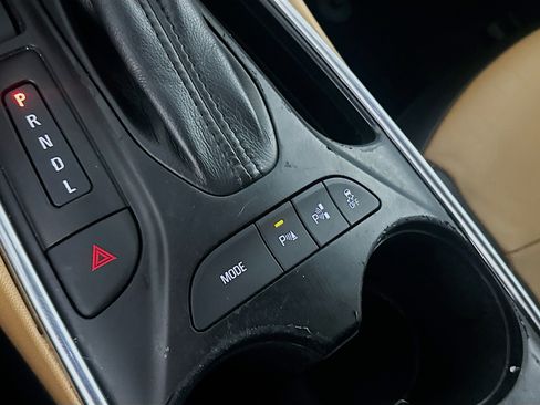 Used 2018 Chevrolet Volt Premier w/ Driver Confidence Package image 24