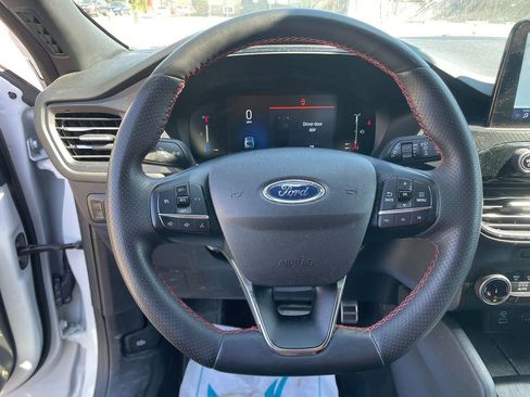 Used 2023 Ford Escape ST-Line Select AWD/4WD image 15