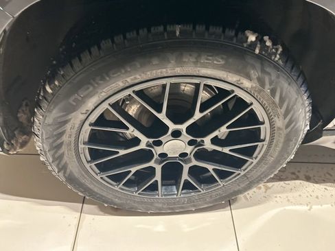 Used 2022 Mercedes-Benz GLS 450 4MATIC image 22