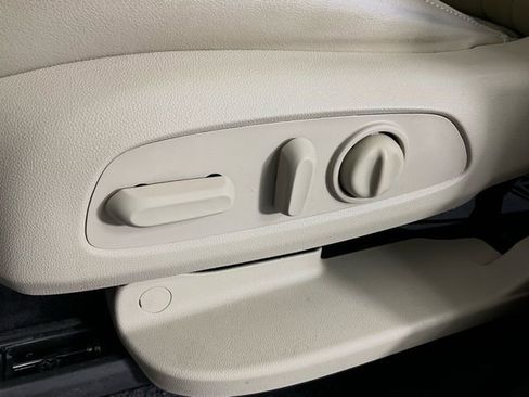 Used 2019 Buick Enclave Essence w/ Trailering Package, 5000 lbs. image 23