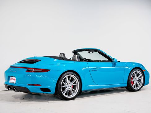 Used 2018 Porsche 911 Carrera 4S image 3