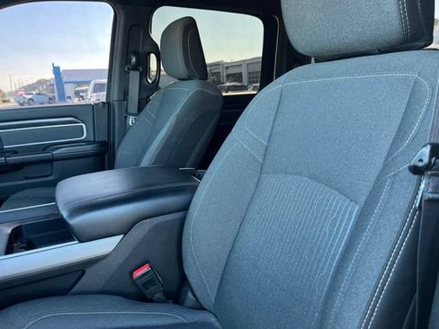 Used 2022 RAM 2500 Big Horn w/ Level 1 Equipment Group AWD/4WD image 8