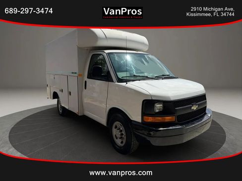 Used 2011 Chevrolet Express 3500 RWD image 6