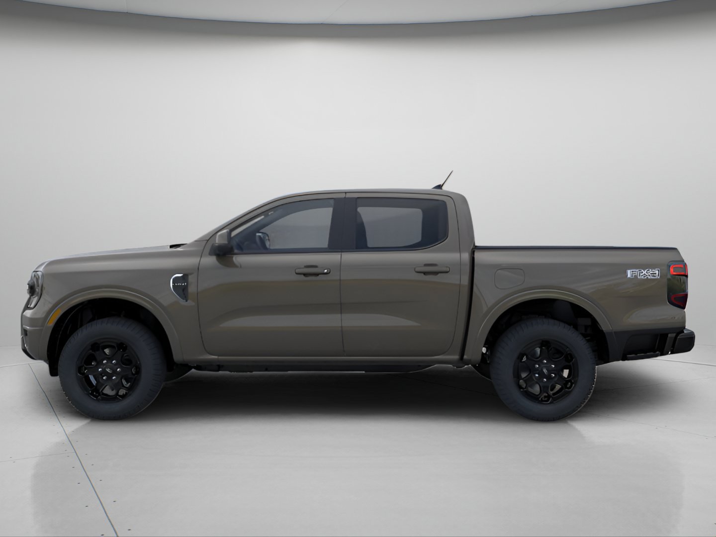New 2026 Ford Ranger Lariat w/ FX4 Off-Road Package AWD/4WD image 3