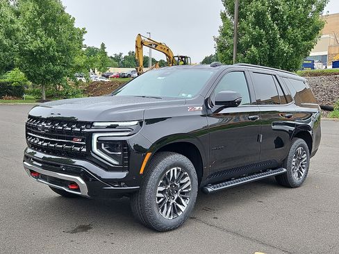 New 2026 Chevrolet Tahoe Z71 w/ Comfort Package AWD/4WD image 2
